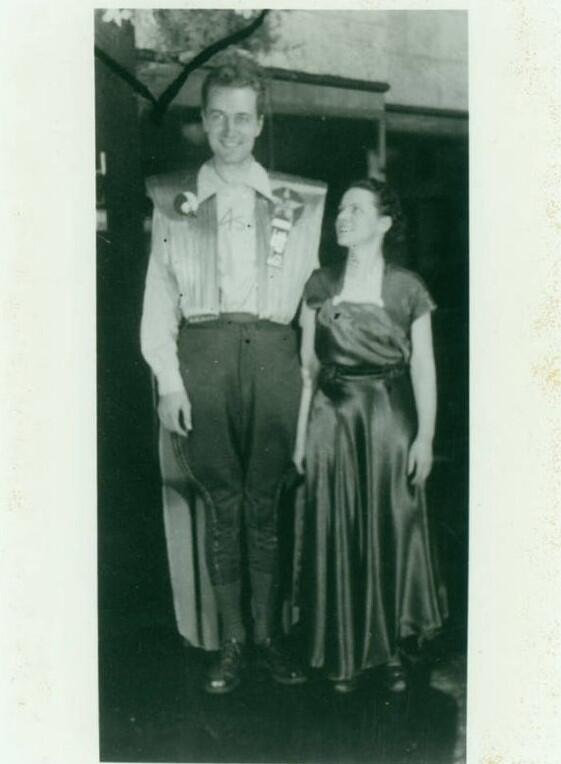 ​​“Morojo” (Myrtle Douglas) and “Fojak” (Forrest Ackerman) in costume at the first World Science Fiction Convention, 1939.